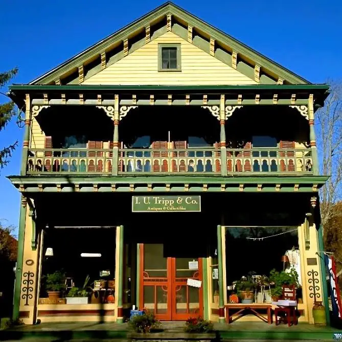 Keeping the Rural Mercantile Tradition Alive in Oak Hill, NY