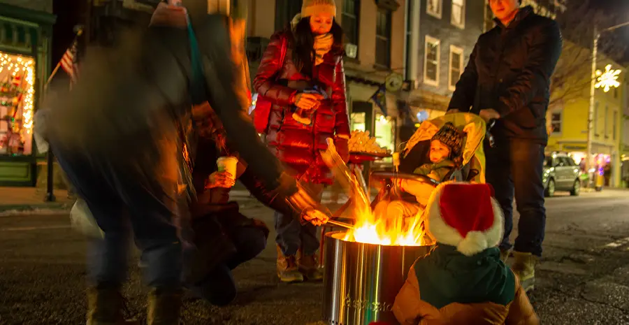 Holiday Street Festivals Draw Shoppers and Families to River Town Businesses in Greene County, NY