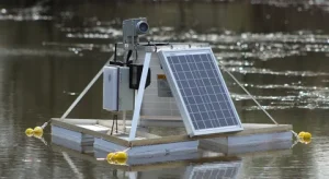 solar-powered Pond Station